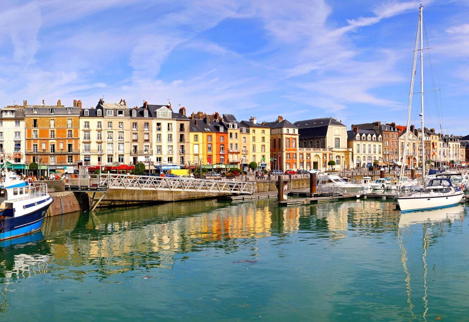 "Hinkley" Centre Ville Place De Parking Prive Dieppe Kültér fotó